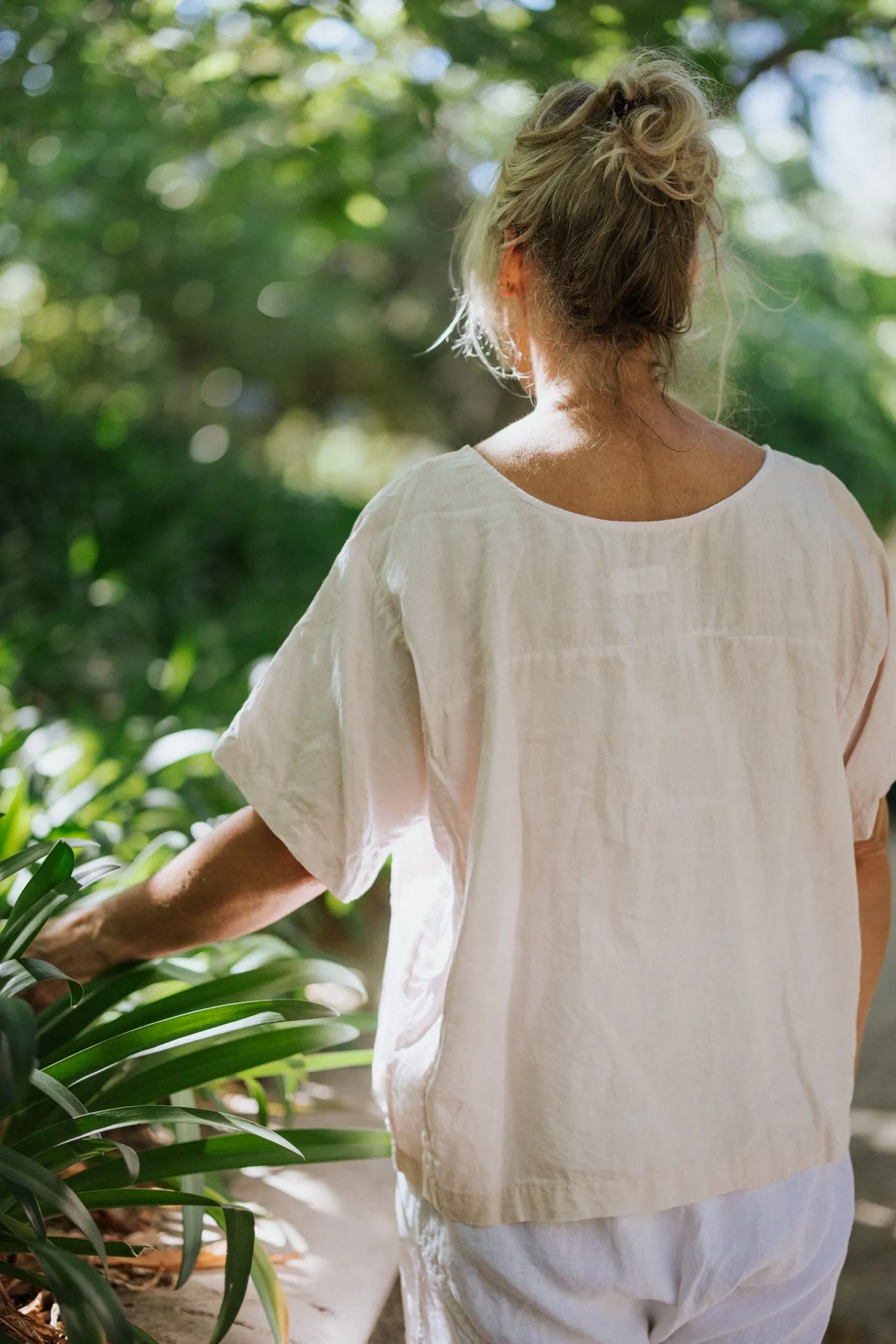 FRANKIE PANELLED LINEN T.SHIRT